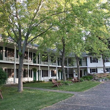 Parkside Inn Ellison Bay Buitenkant foto